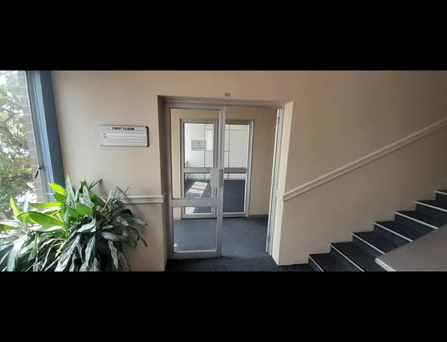 137M² OFFICE TO LET IN GREYVILLE